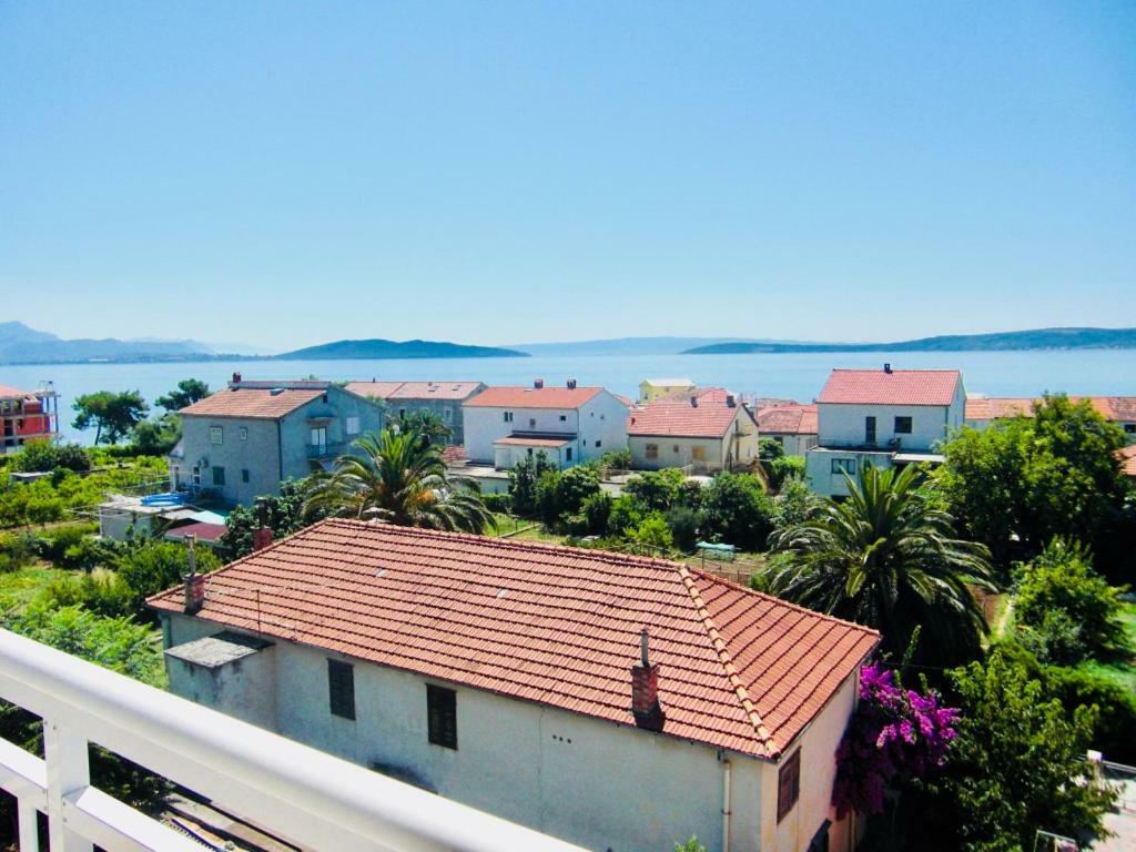 Apartments Ruza Kaštela المظهر الخارجي الصورة